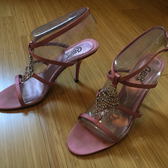 Luly Yang Couture Raspberry Creme Silk Gown - Picture 14 of 14